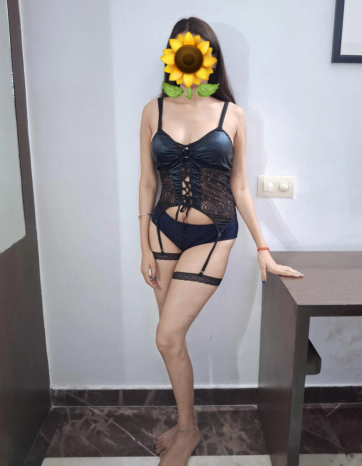 Taniya (Cam & Meet) – Indian escort in Noida — 7 / 9