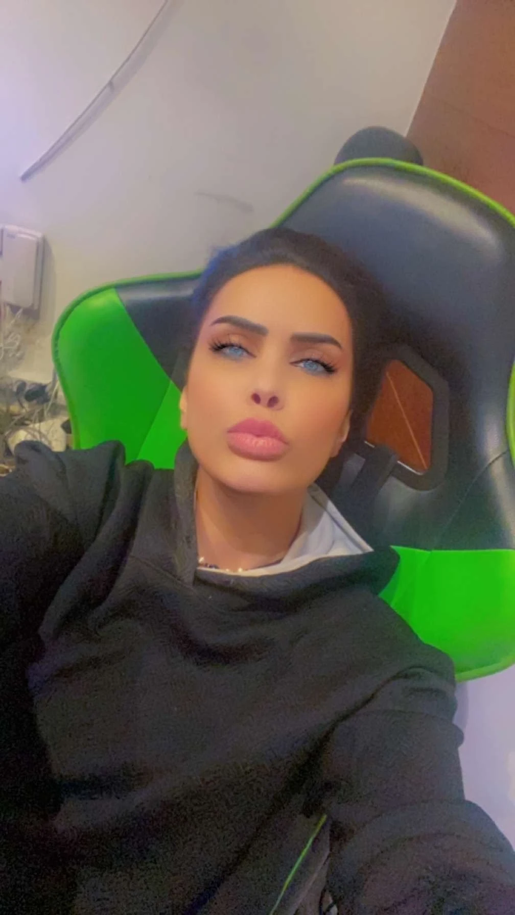 White Heart – Lebanese escort in Beirut — 3 / 23