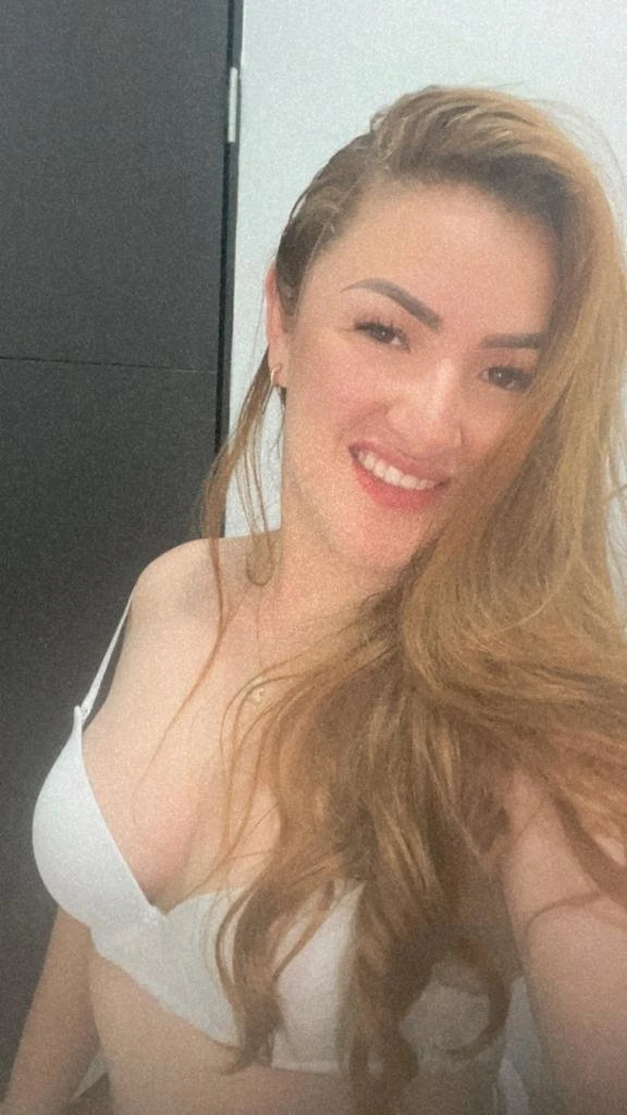 Katy – Colombian escort in Malta — 7 / 13