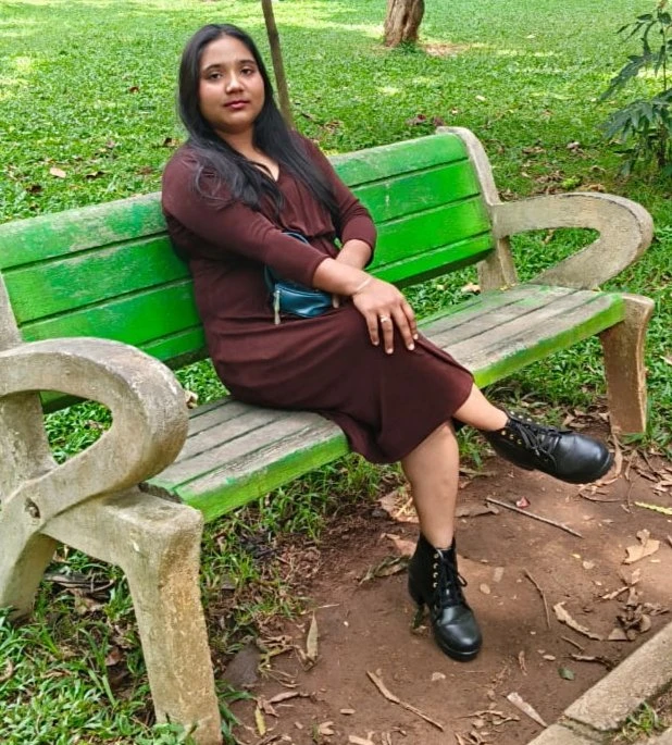 100% Independent ( live show&meet)🫦 – Indian escort in Ahmedabad — 4 / 5