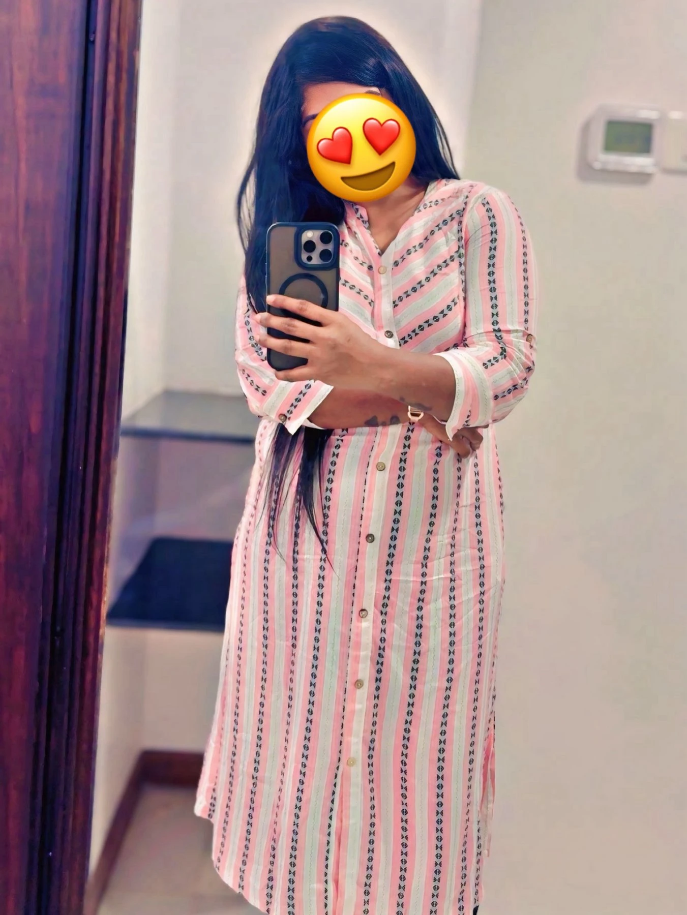 Harini cam show @ RM Tamil Girl Chennai – Indian escort in Chennai — 5 / 10