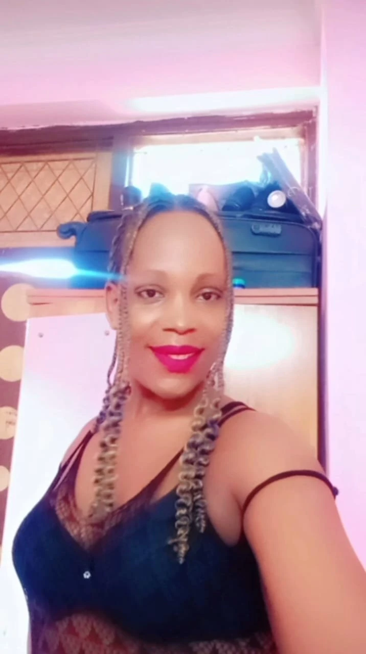 African Nisha +91//981079//4713 – escort in New Delhi — 3 / 5