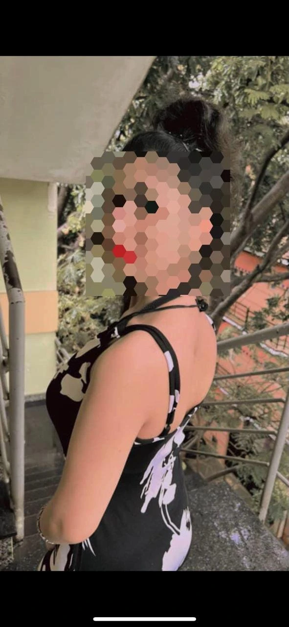 Ishita Webcam and Real meet 🤍 10 – Indian escort in New Delhi — 9 / 10