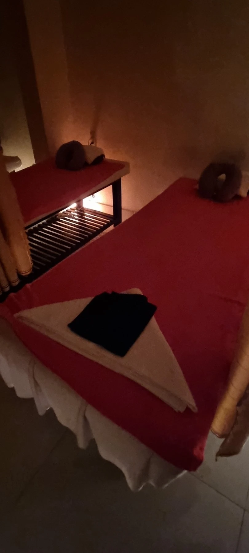 The Park Q7 – Vietnamese masseuse in Ho Chi Minh City — 3 / 4