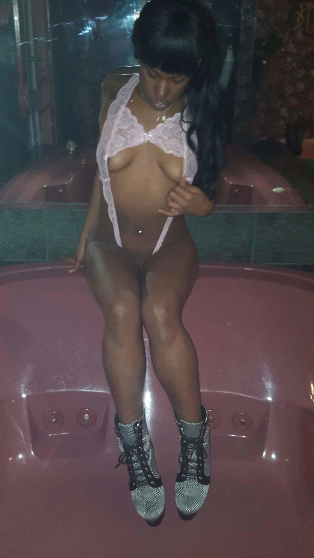 Angelique – Filipino escort in New Delhi — 6 / 7
