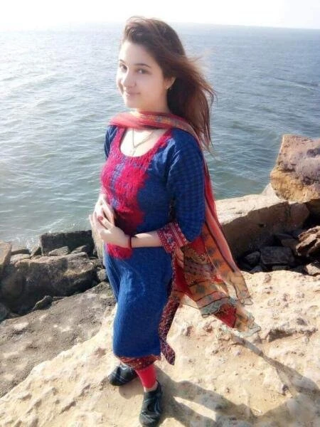Muskan Malik – Pakistani escort in Lahore — 4 / 10