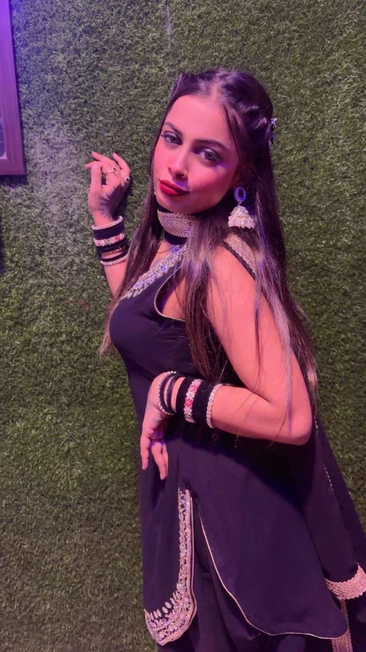Seema 𝟳𝟬𝟳𝟴𝟲𝟳𝟴𝟵𝟴𝟳 – Angolan escort in Gurgaon, Escort, Gurgaon