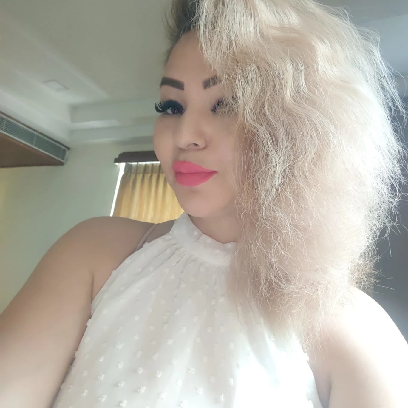 Nisha – Indian escort in Mumbai — 3 / 18