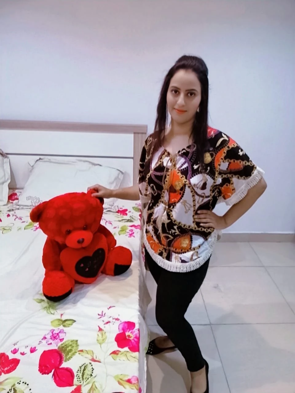 Indian Silk – escort in Mumbai — 3 / 6