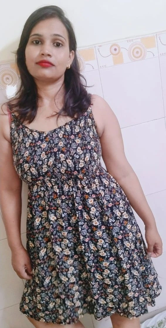 Rekha, Housewife 28yr – Indian escort in Mumbai — 5 / 6