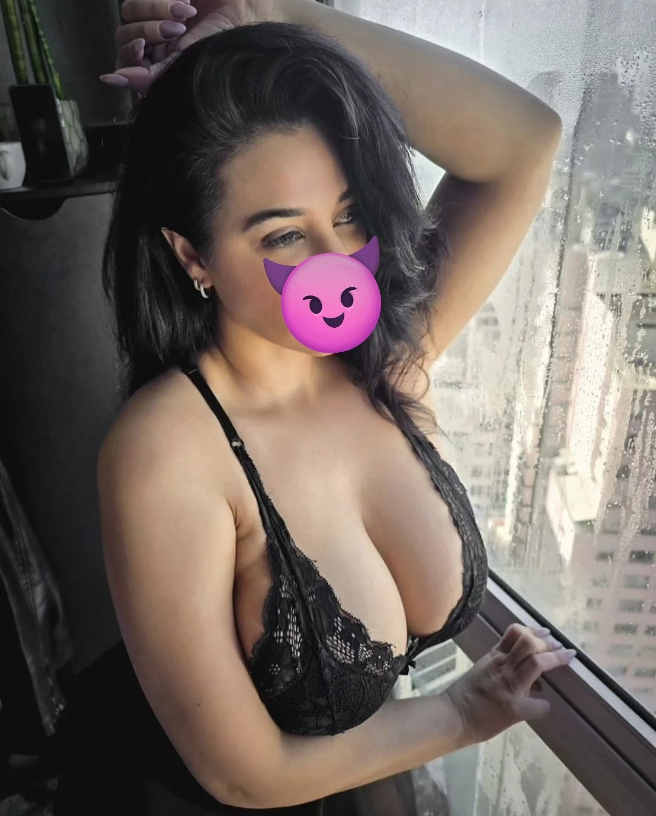 Busty Milf hook up session cam📸🇳🇵 – Nepalese escort agency in Kathmandu — 4 / 5