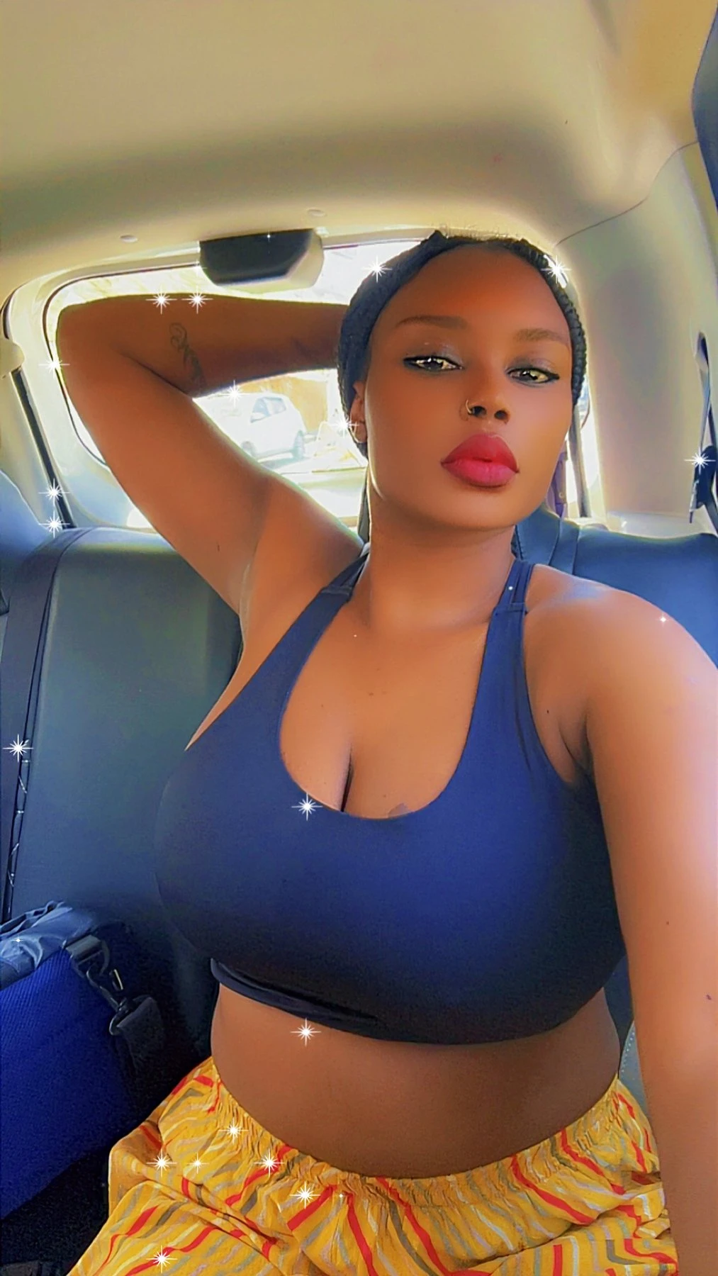 Jane – Tanzanian escort in New Delhi — 2 / 4