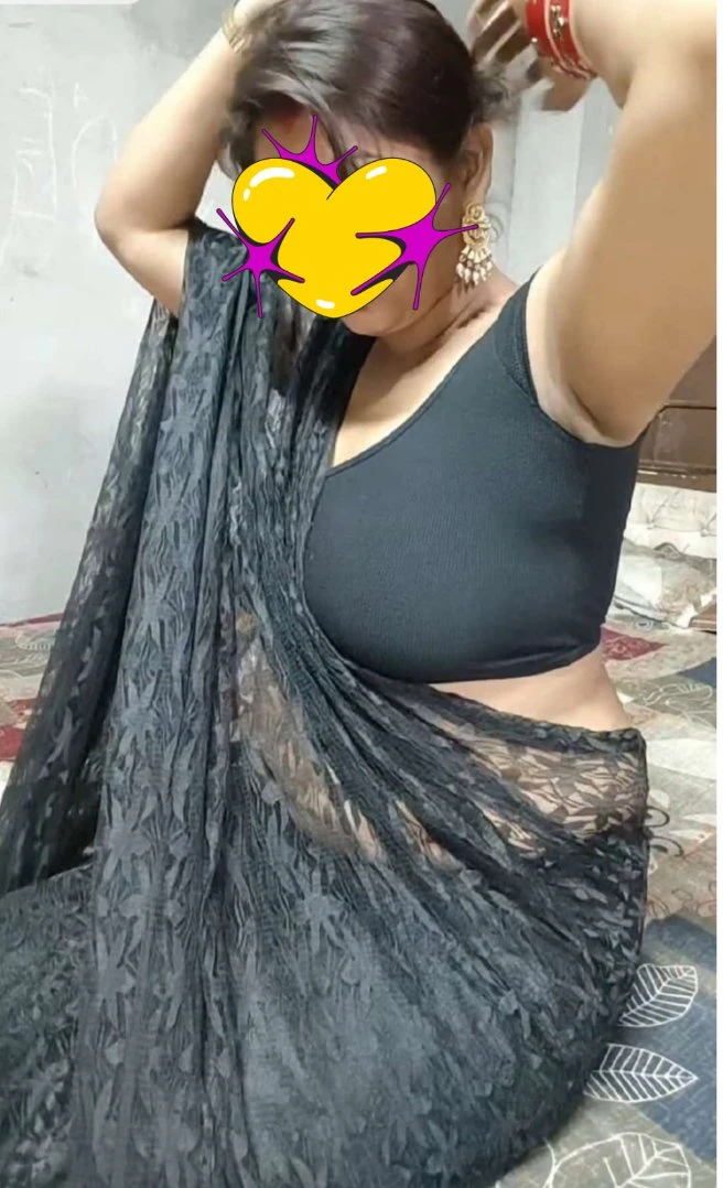 Haryanvi bhabi cam session only – Indian escort in New Delhi — 4 / 8