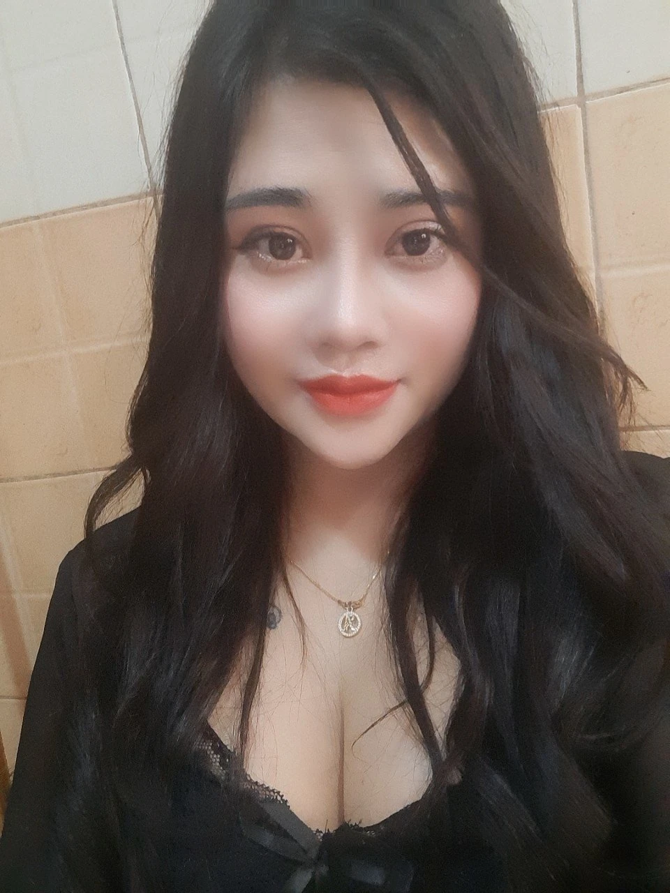 Lisa Massger Full Body – Filipino escort in Kathmandu — 3 / 6