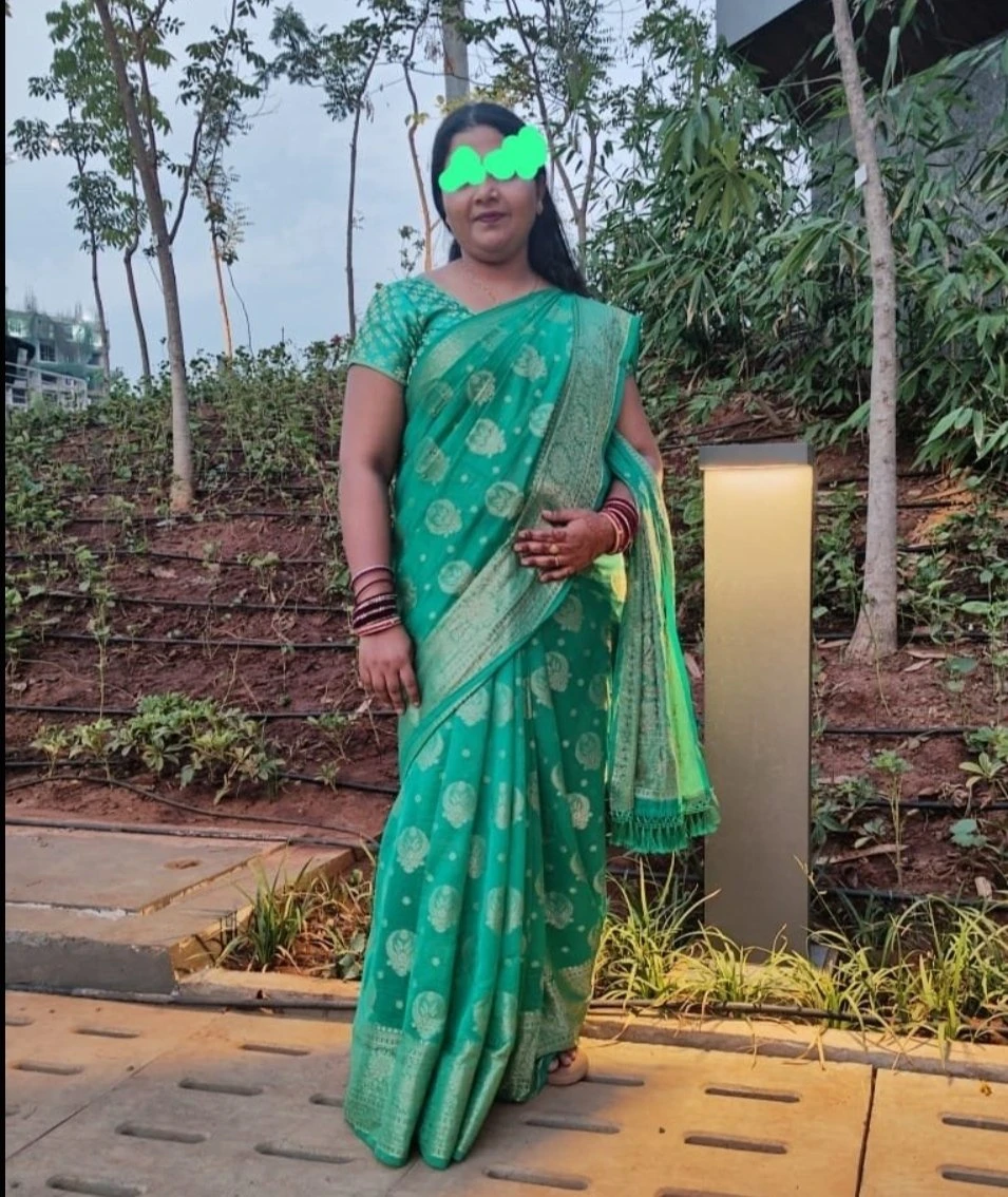 Mahi(bengli House Wife) – Indian escort in Mumbai — 3 / 4