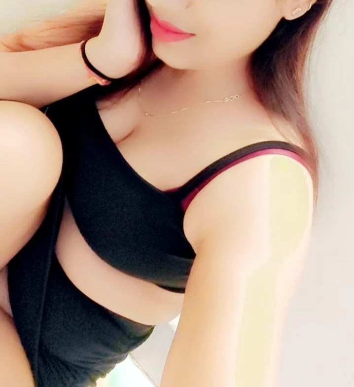 Full Educated Vip"🥀private Model's Rozi – Indian escort in Pune — 4 / 5