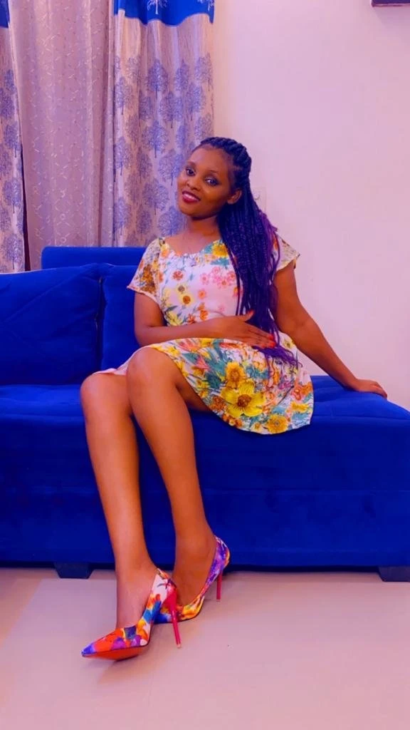 Lola sweetness – Senegalese escort in New Delhi — 3 / 6
