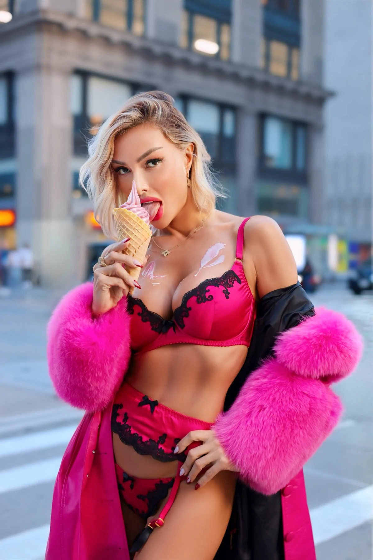 Playboy/MAXIM centerfold~RussianAmerican – American escort in Mumbai — 27 / 31