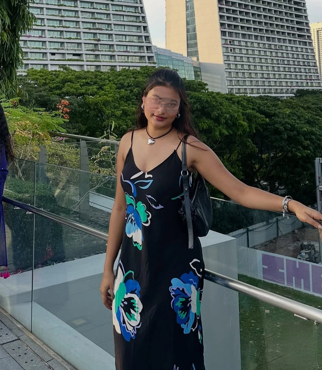 Priyanka Cam Show or Real Meet – Indian escort in Hyderabad — 3 / 5