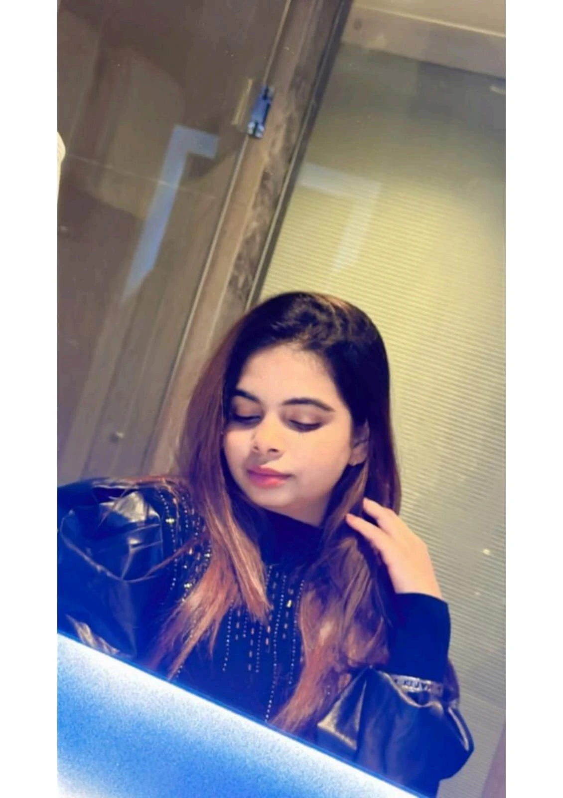 Delhi Escorts Service 24x7 Hours Availab – Indian escort in New Delhi — 1 / 6
