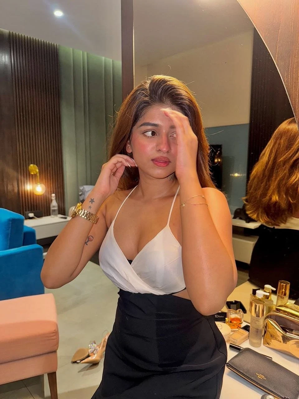 Teena Yadav – Indian escort in Thane — 2 / 3