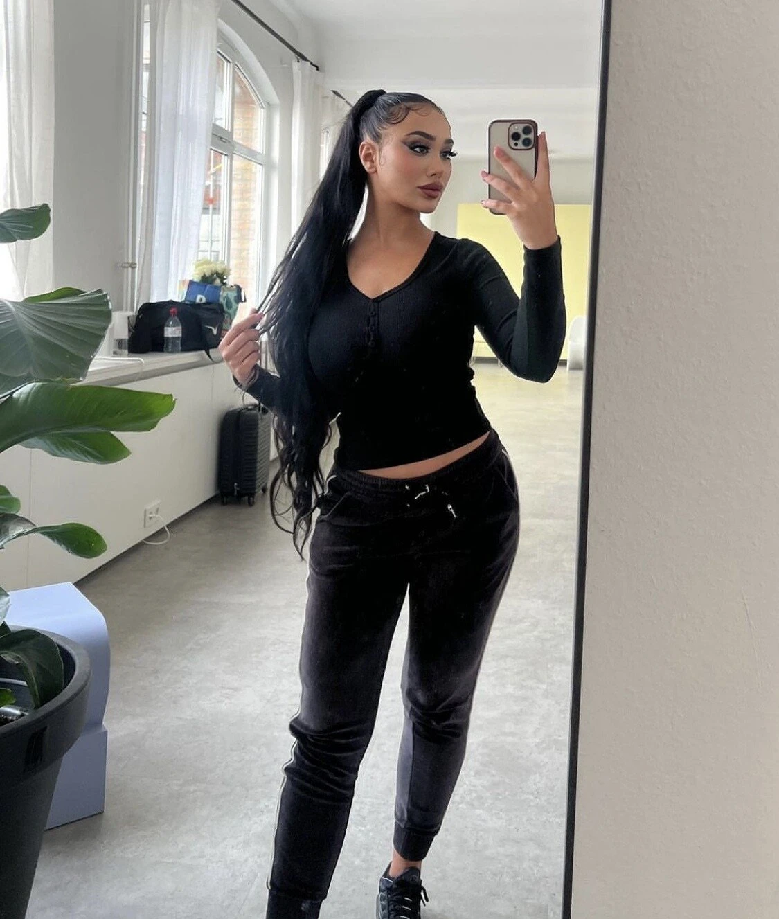 Rose – Lebanese escort in Beirut — 2 / 6