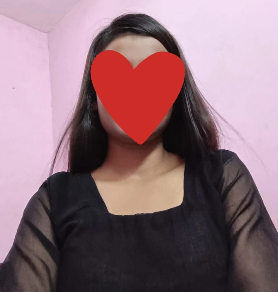 Shivani, Real Meet & Cam Session – Indian escort in RIshikesh — 2 / 5