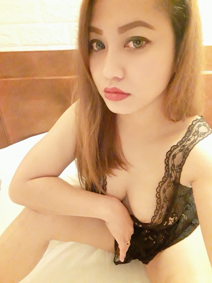 Carla – Filipino escort in Macao — 4 / 5