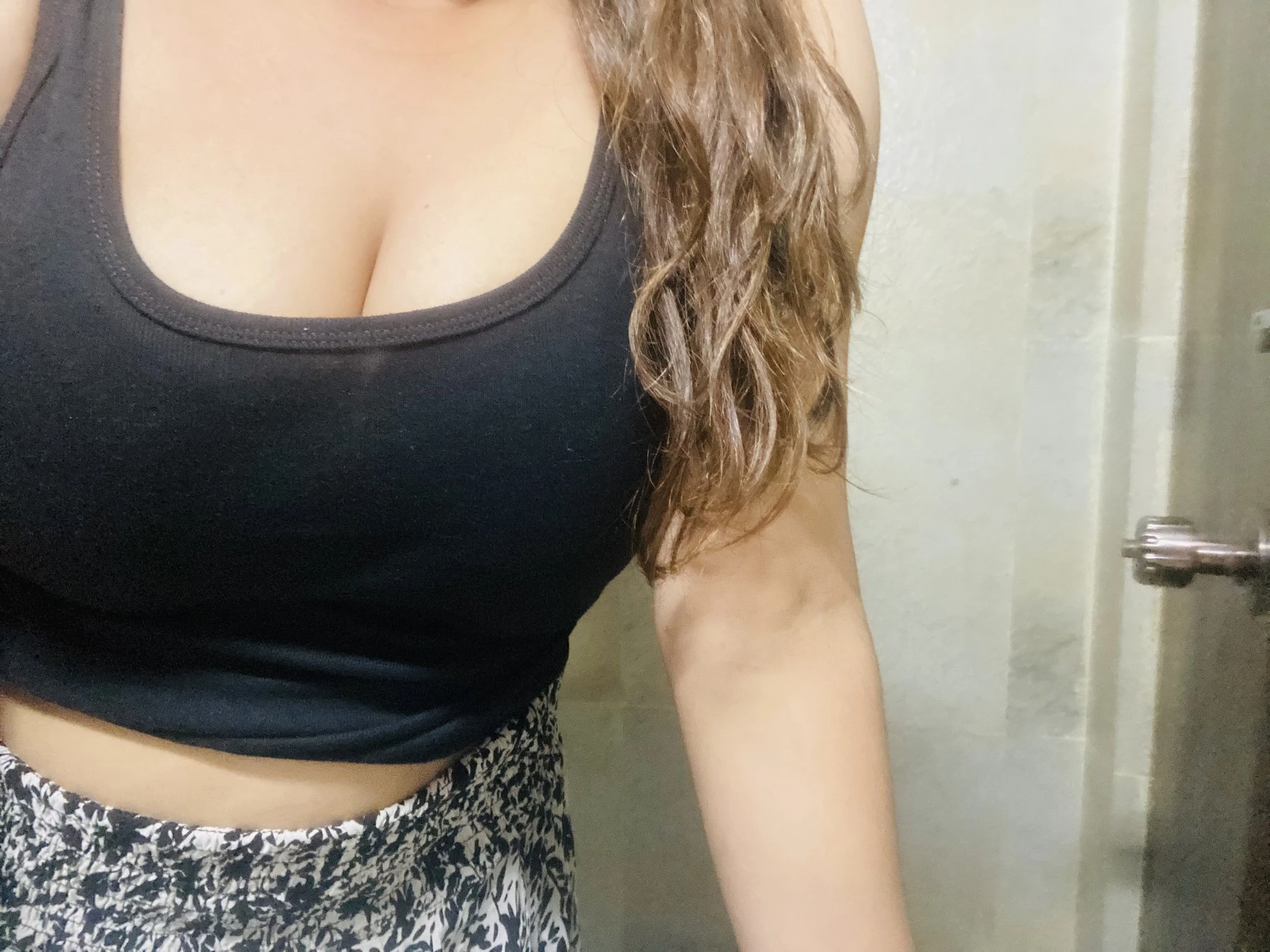 Best cam Sessions – Sri Lankan escort in Colombo — 2 / 5