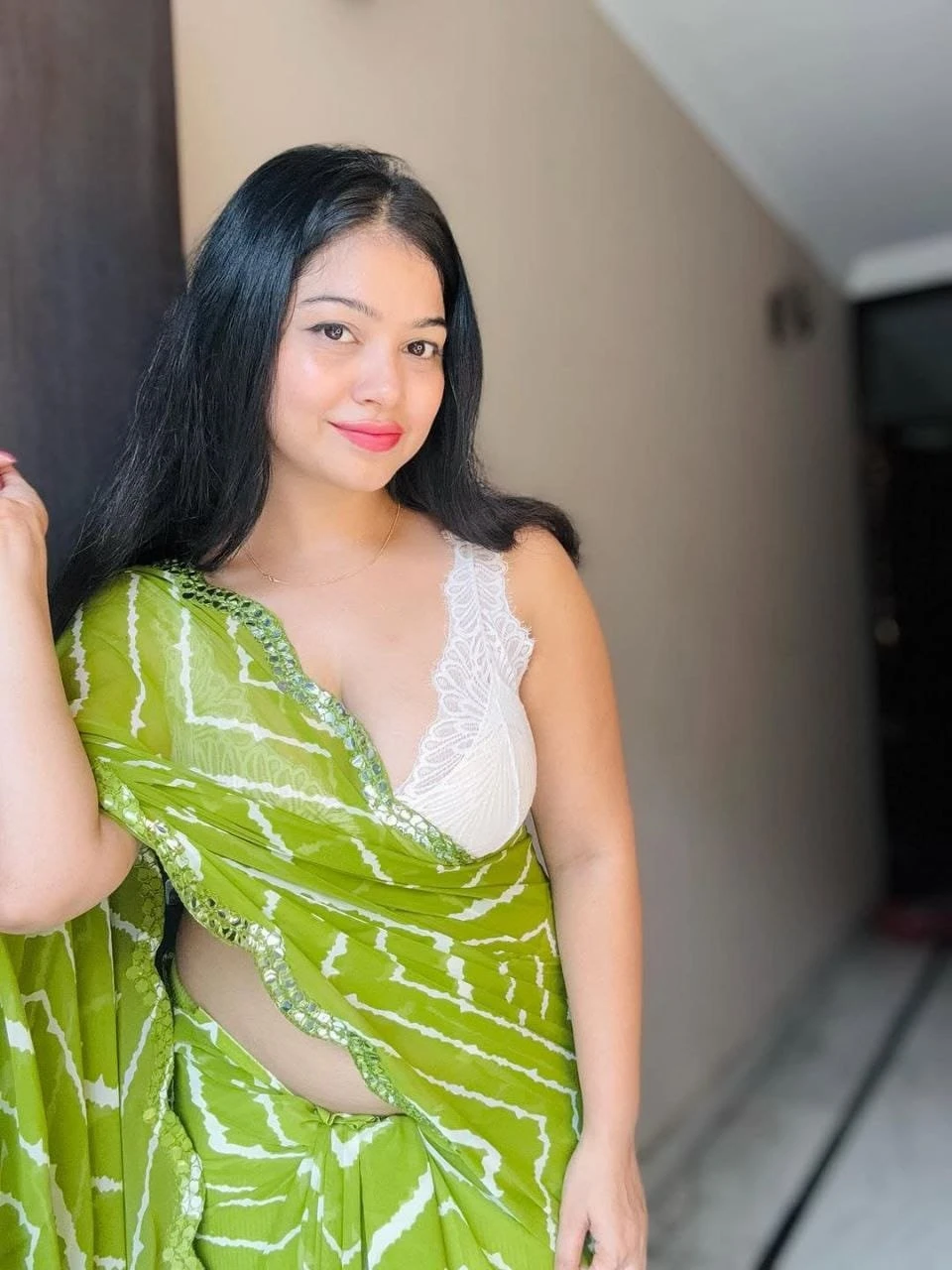 Seema – Indian escort in Chennai — 2 / 3