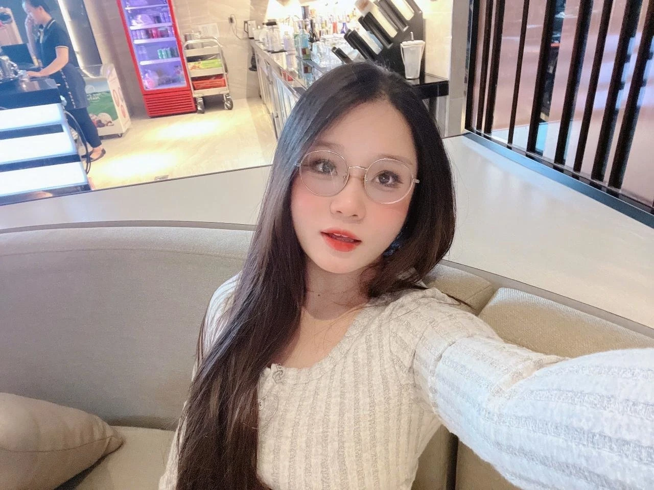 Dianna – Filipino escort in Ho Chi Minh City — 10 / 13