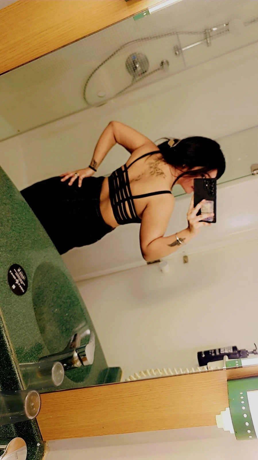 I'm independent girl Meet & Cam – Indian escort in Chennai — 4 / 5