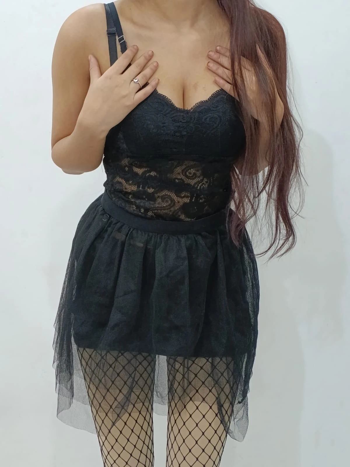 Sofia Meet & Cam – Indian escort in New Delhi — 23 / 25