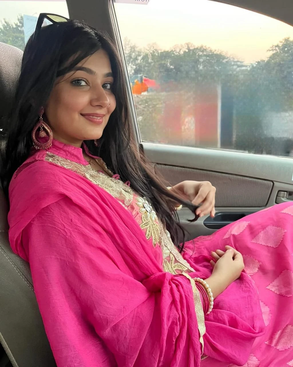 Urvashi – Indian escort in Rajkot — 4 / 6