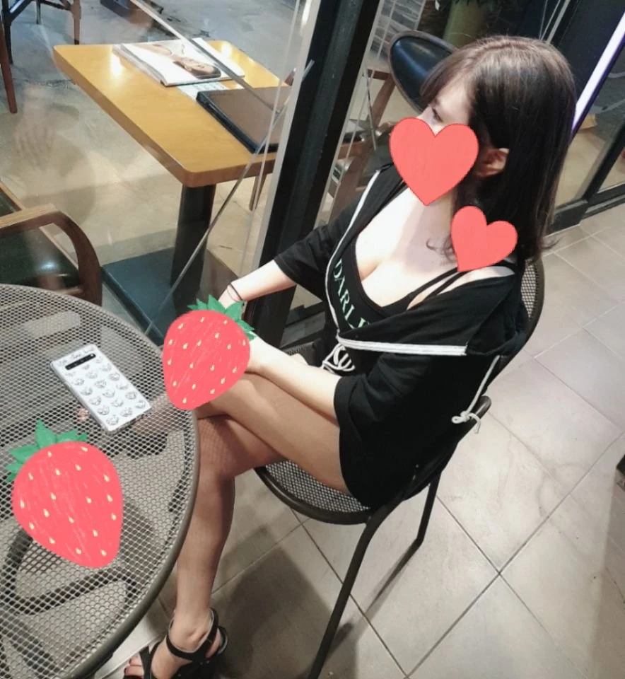 Inn-ah – South Korean escort in Seoul — 3 / 4