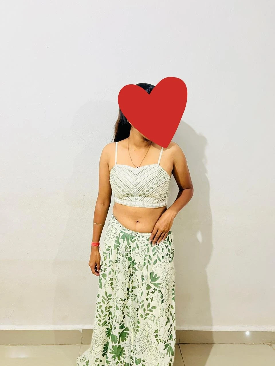 Priya – Indian escort in Pune — 9 / 14