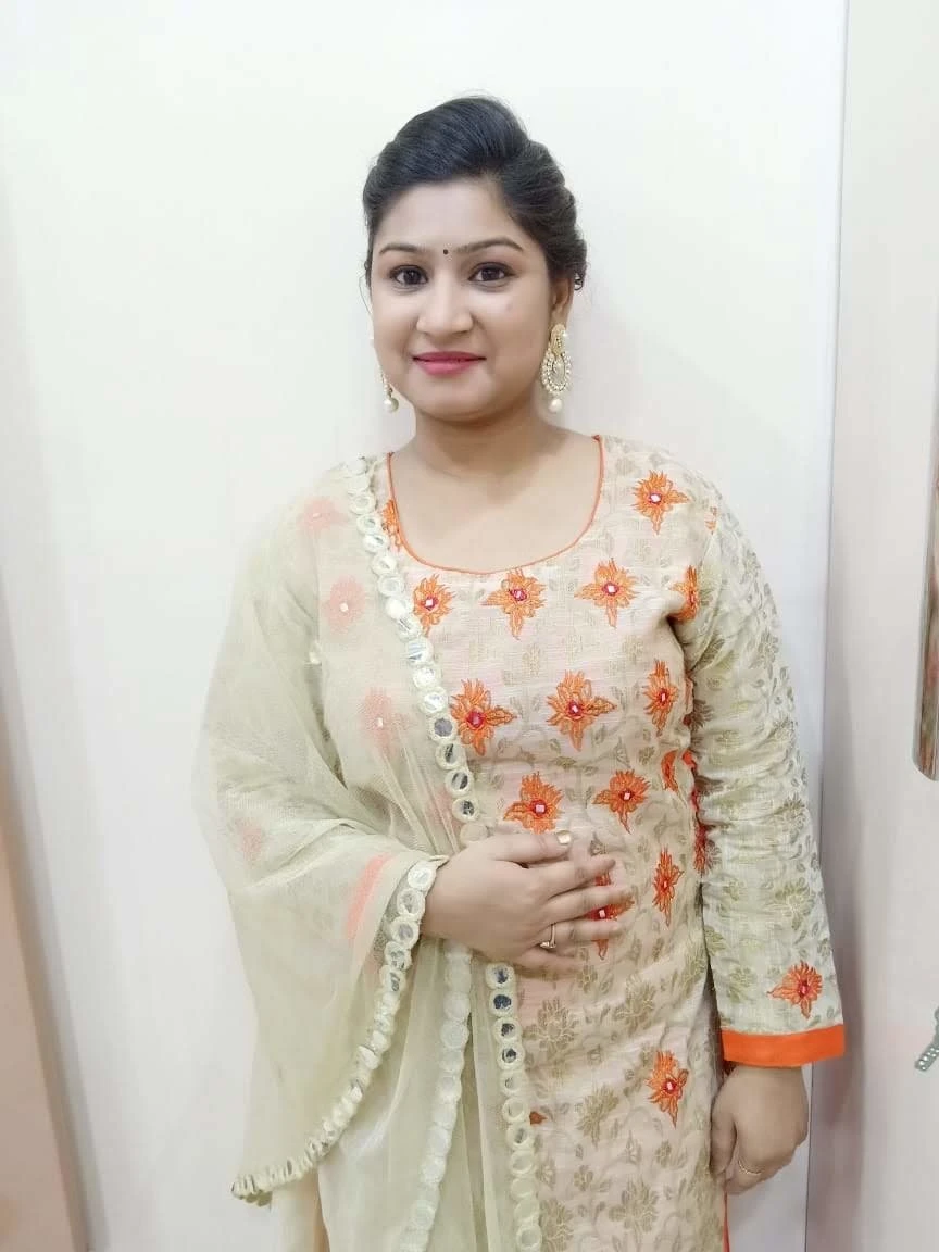 Priya Sharma – Indian masseuse in New Delhi, Escort, New Delhi