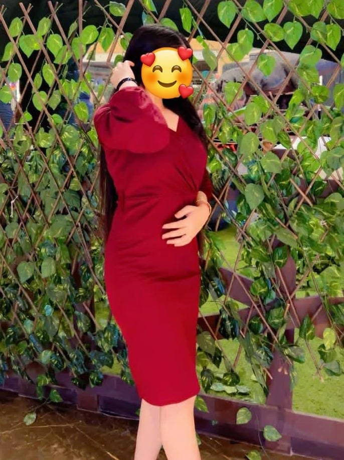 ꧁༒Ruhi Real Meet & Cam Session༒꧂ – Indian escort in Pune — 4 / 5
