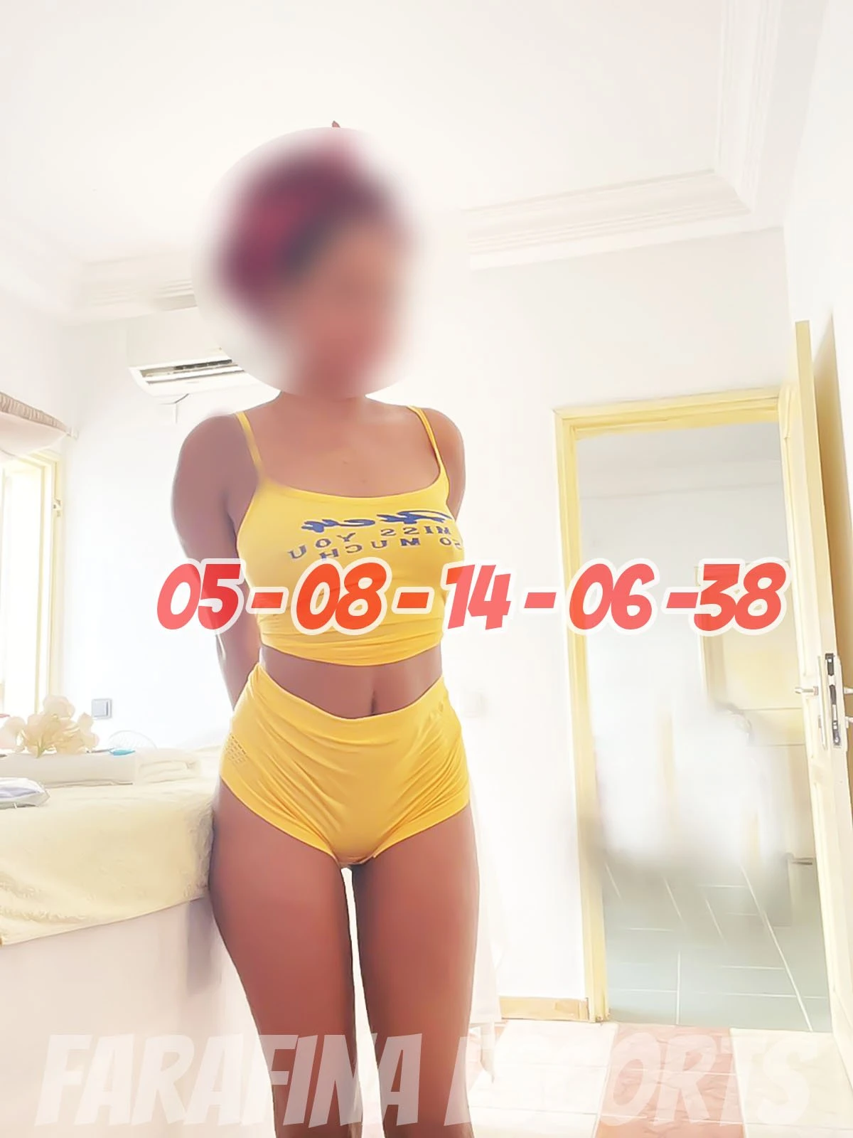 Zohé – Ivorian escort in Abidjan — 6 / 7