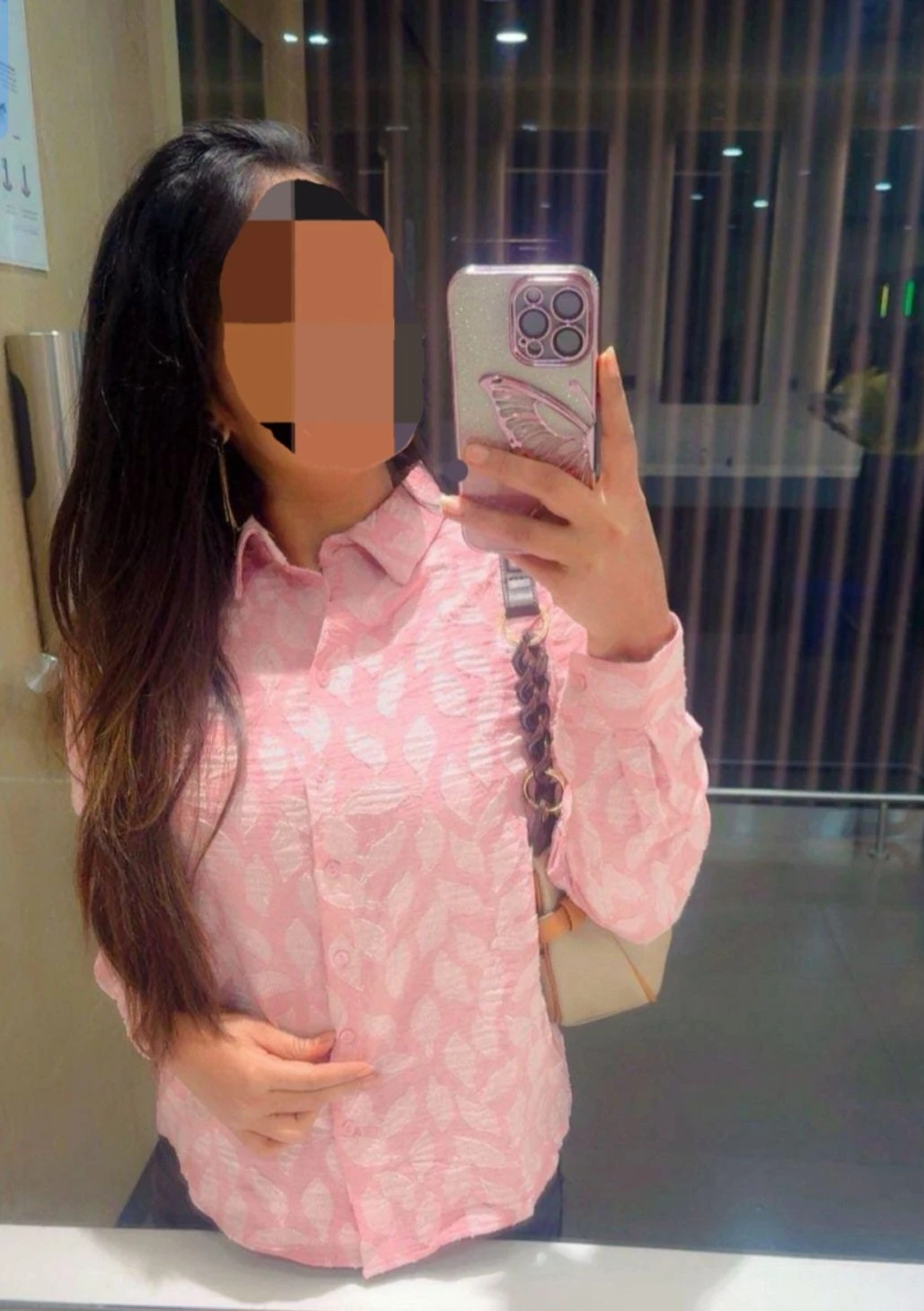 Independent ( Cam and Real Meet ) – Indian escort in Hyderabad — 2 / 6