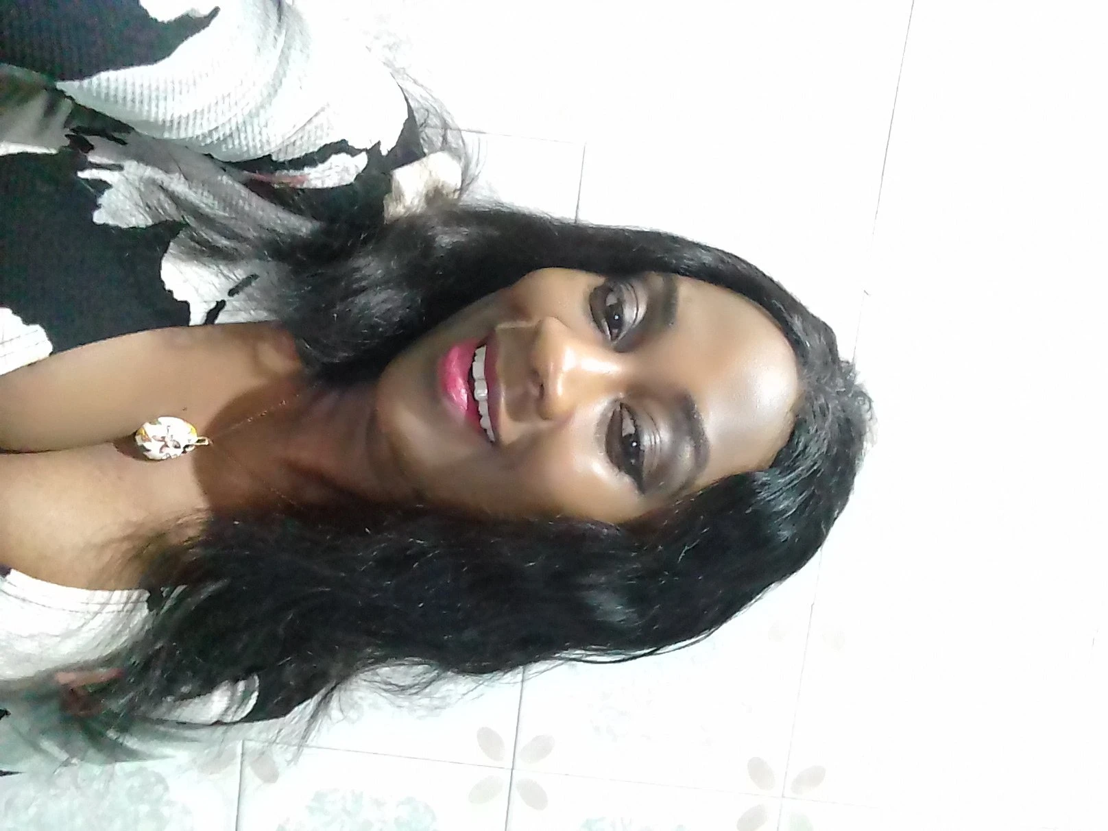 Tracy – Kenyan escort in New Delhi — 1 / 3