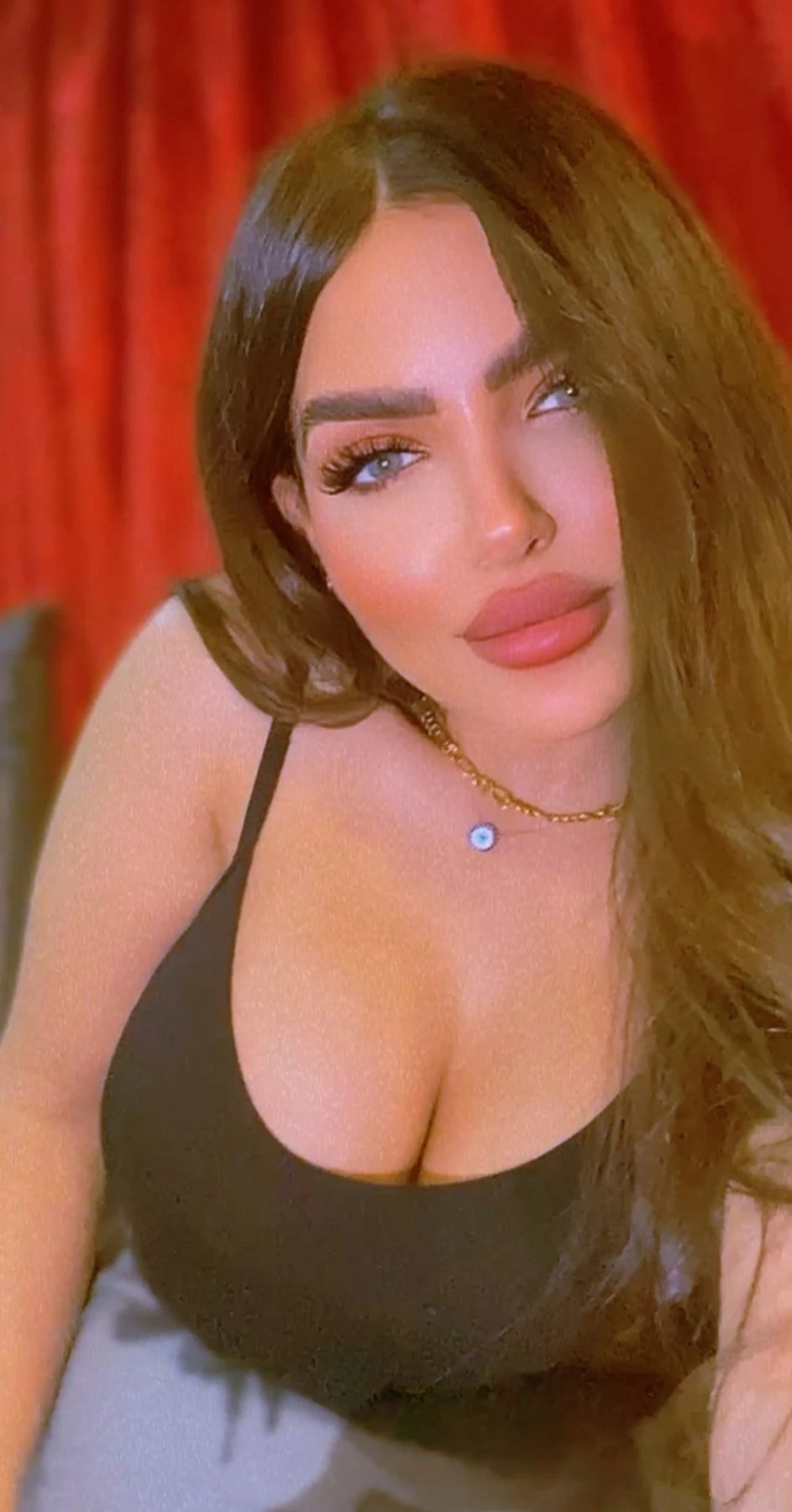 Tia – Lebanese escort in Beirut — 2 / 11