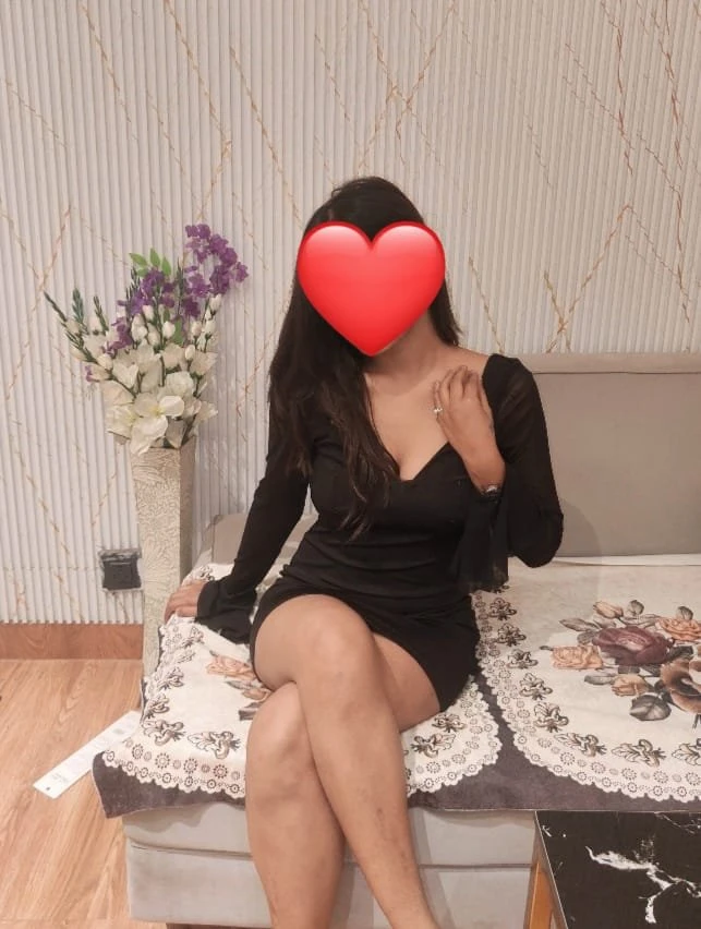 Nisha (Cam & Meet) – Indian escort in Noida — 11 / 12