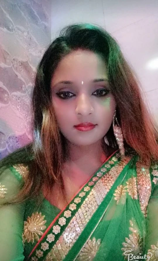 Niharika – Indian escort in Mumbai — 2 / 5