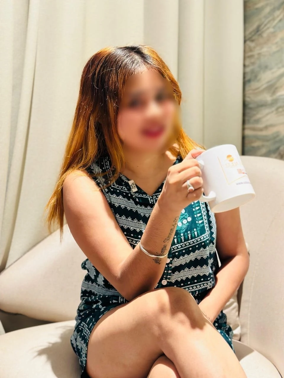 Cam session and reels meet – escort in Kolkata — 4 / 6
