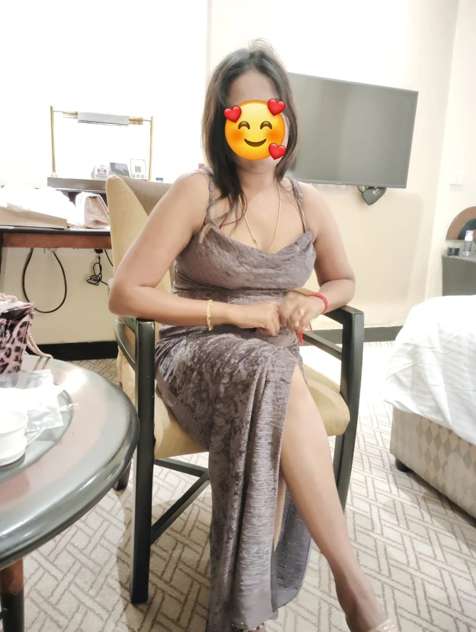 Sanjana – Indian escort in Kolkata — 2 / 5