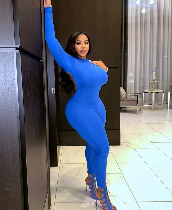 Tasha – Zambian escort in Erbil — 2 / 3