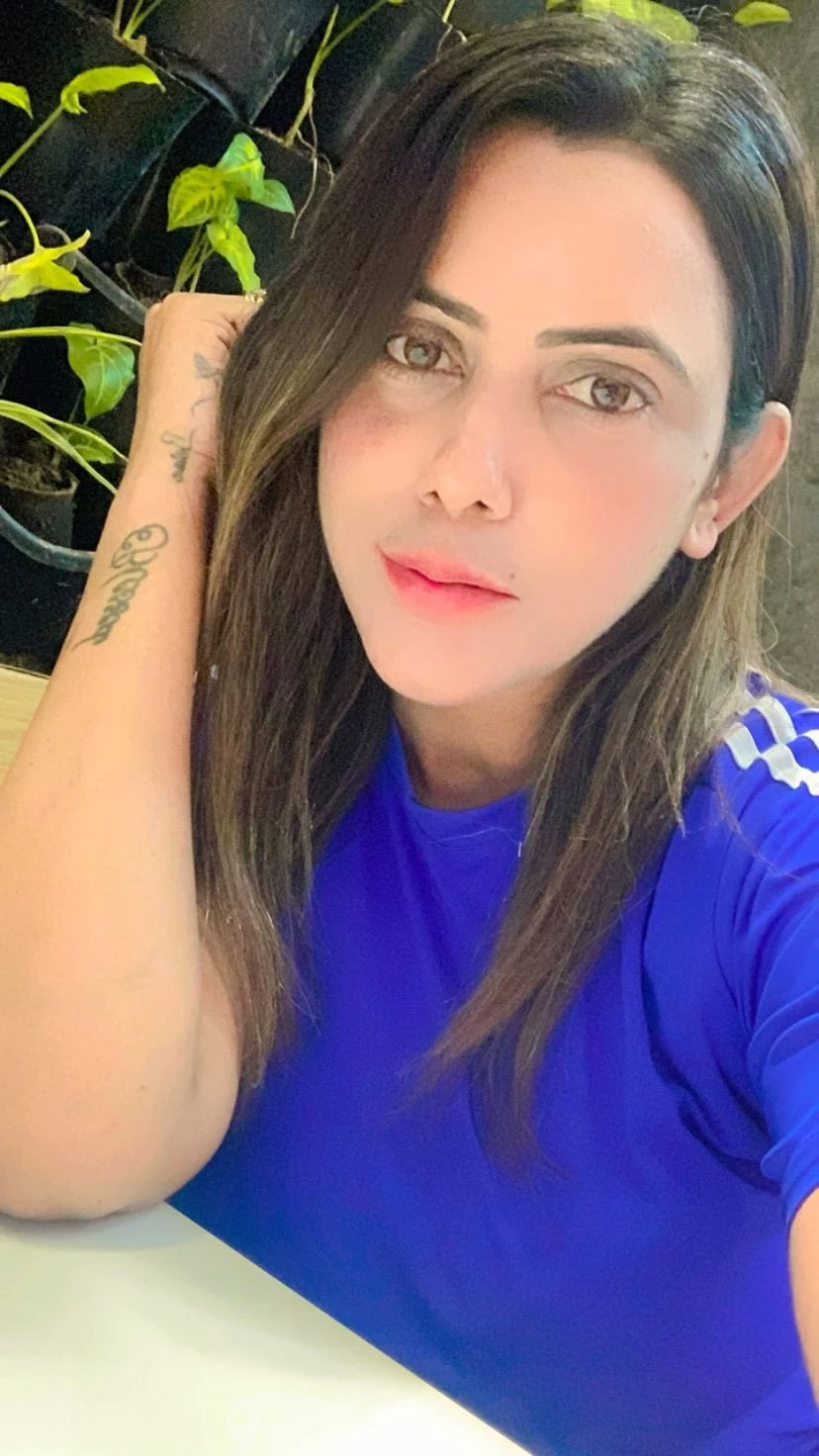 Aniketa Roy – Indian escort in Pune — 2 / 3