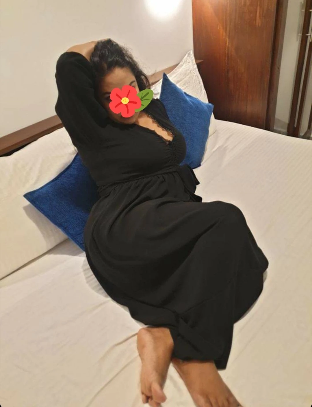 Roshelle Vip Service & Cam show – Sri Lankan escort in Colombo — 4 / 9
