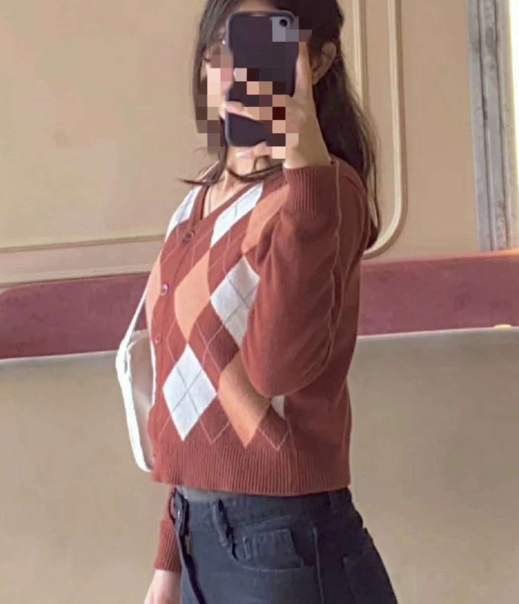 Riya (Real meet & cam show)🤍3 – Indian escort in Hyderabad — 1 / 4